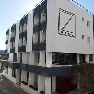 Z Otel